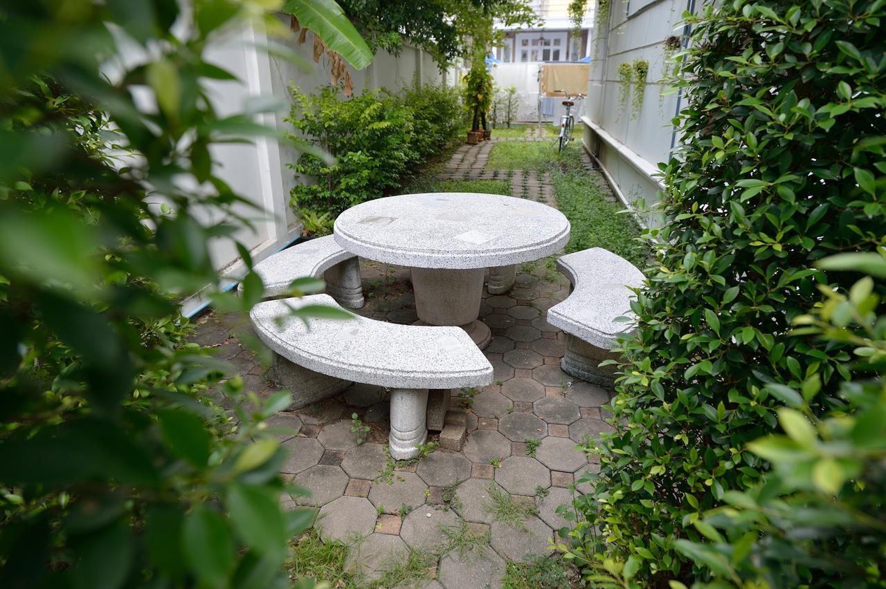Lost And Found Bed And Breakfast Bangkok Exterior photo