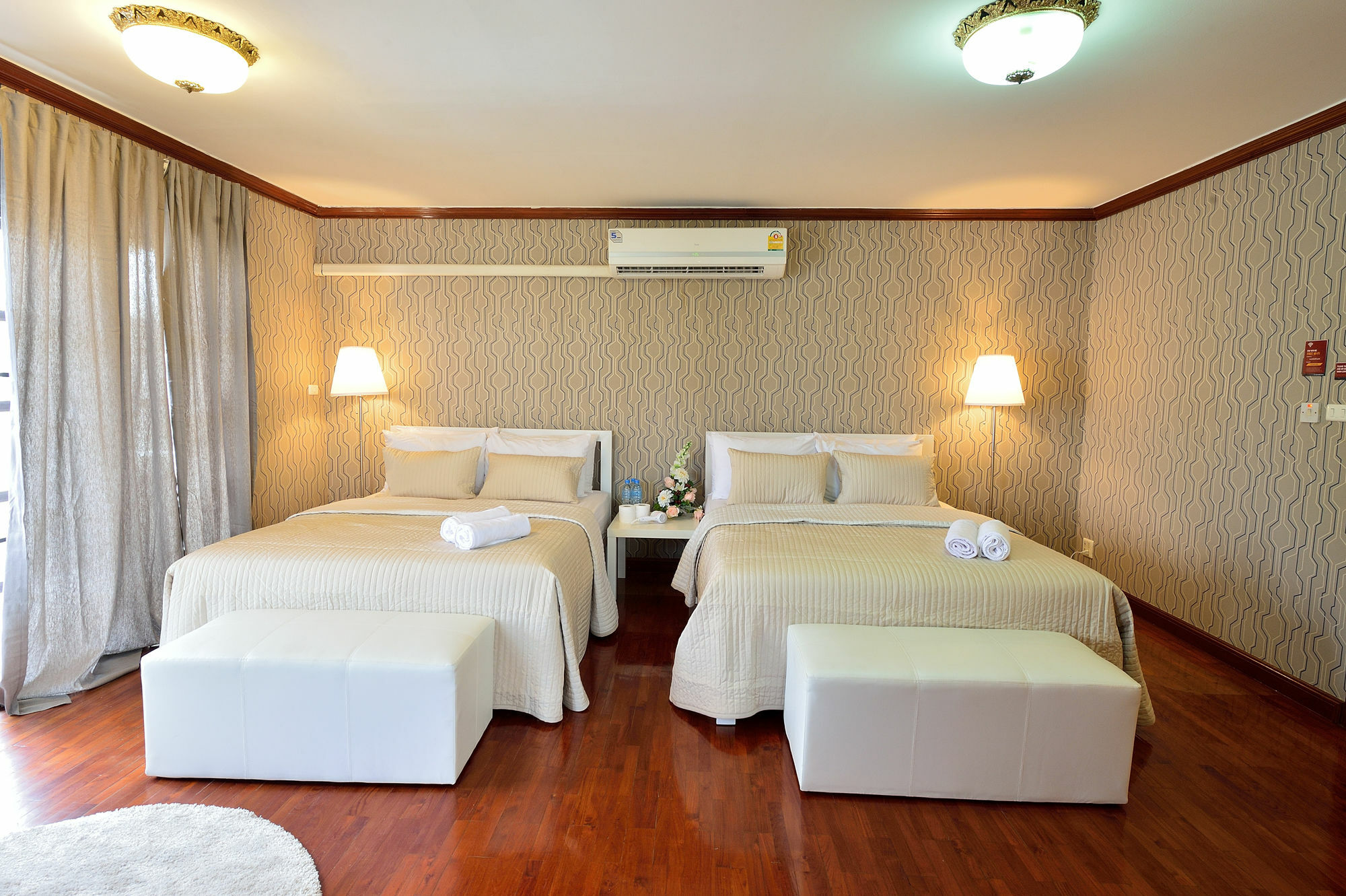 Lost And Found Bed And Breakfast Bangkok Exterior photo