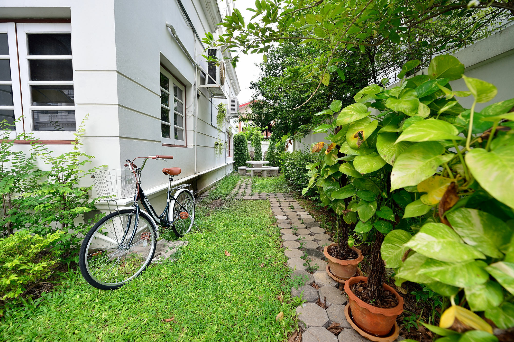 Lost And Found Bed And Breakfast Bangkok Exterior photo