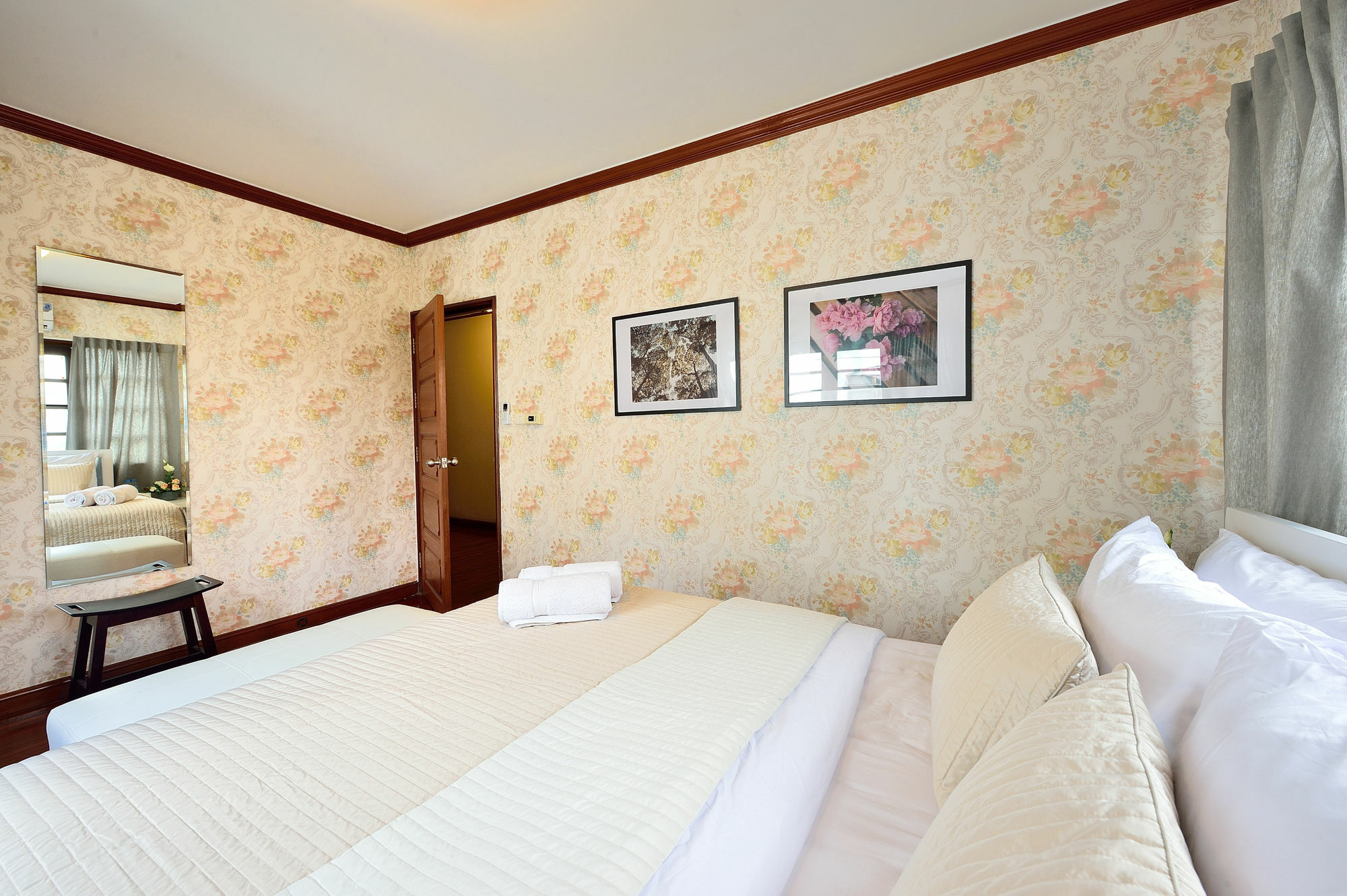 Lost And Found Bed And Breakfast Bangkok Exterior photo